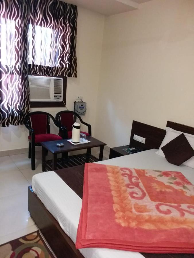 Hotel Abhinandan Inn Jaipur Eksteriør billede