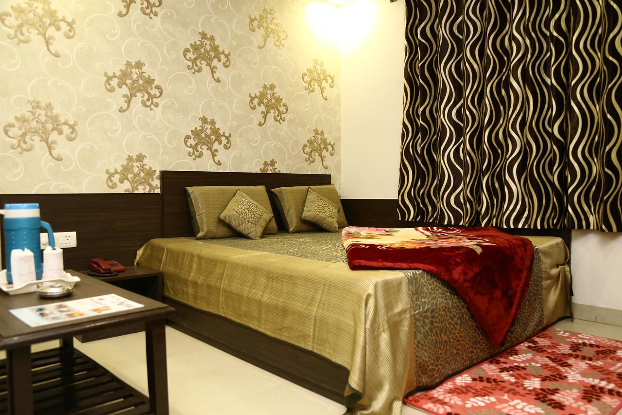 Hotel Abhinandan Inn Jaipur Eksteriør billede