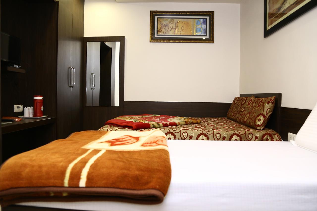 Hotel Abhinandan Inn Jaipur Eksteriør billede