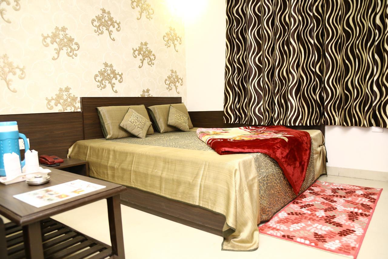 Hotel Abhinandan Inn Jaipur Eksteriør billede