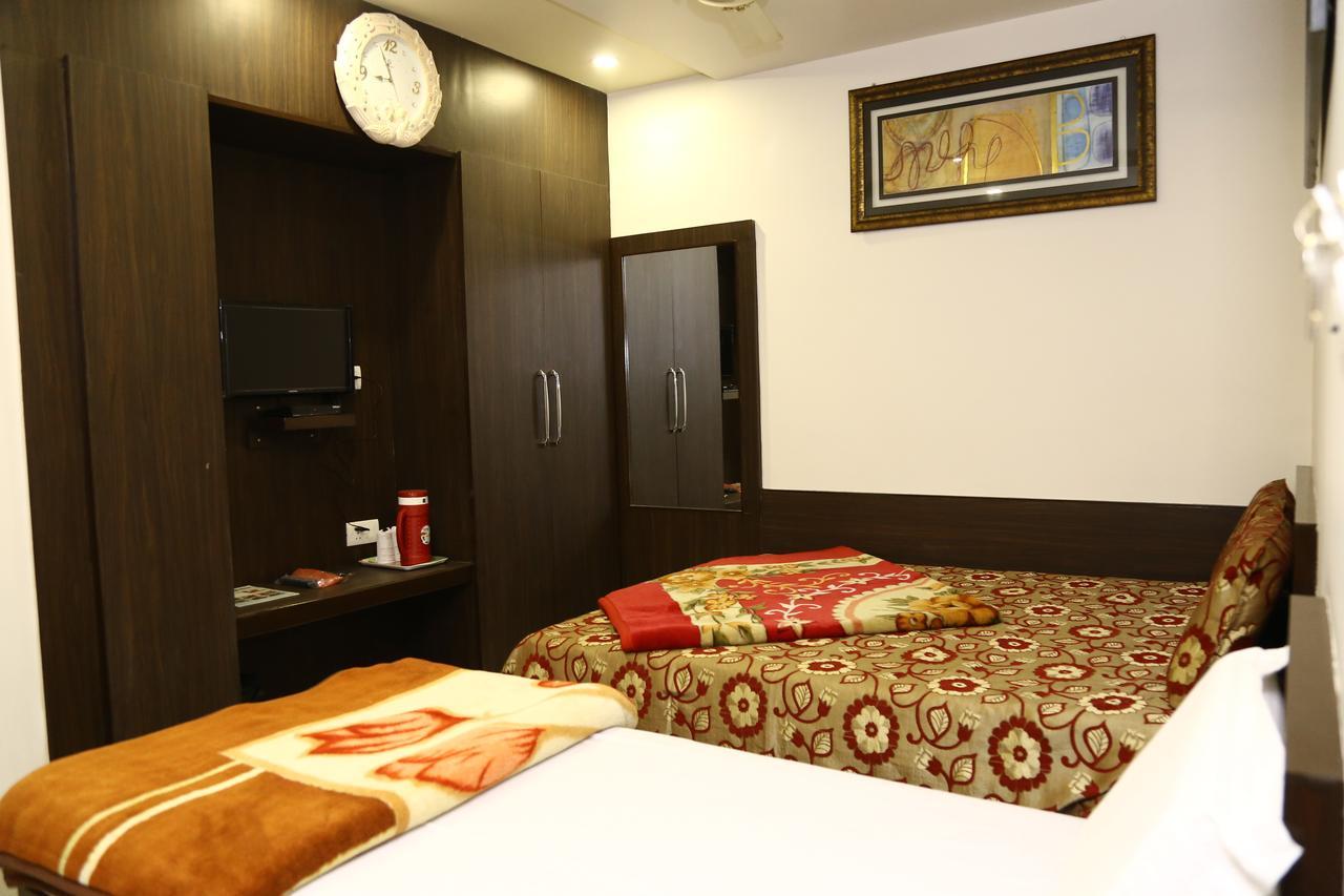 Hotel Abhinandan Inn Jaipur Eksteriør billede